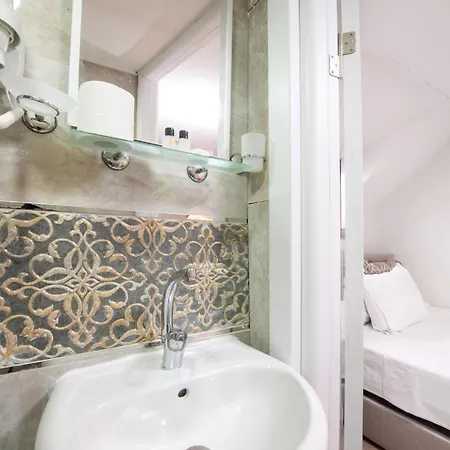 House Sultanahmet Bed & Breakfast 3*